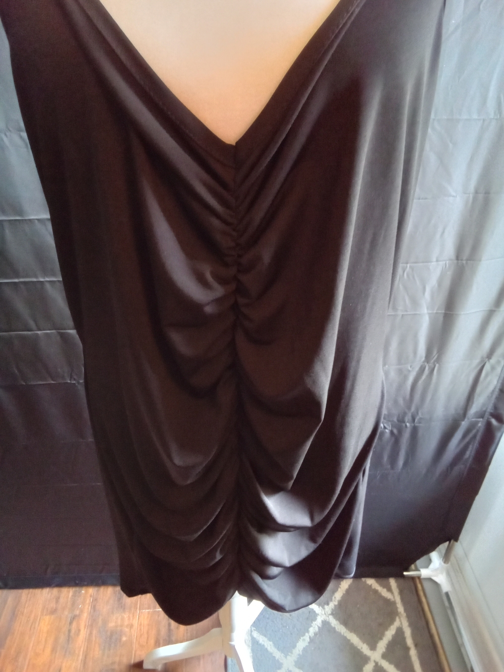 Discreet Black Slip Dress with Gold Chain‎ Straps - Picture 2 of 7